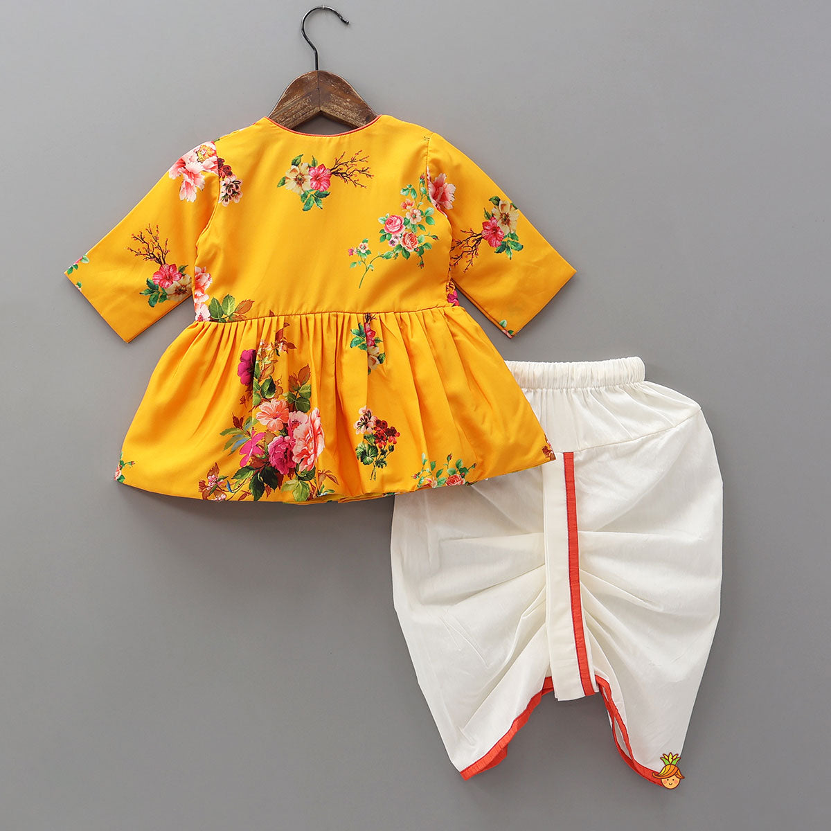Floral Printed Angarkha Kurti With Dhoti And Mukut