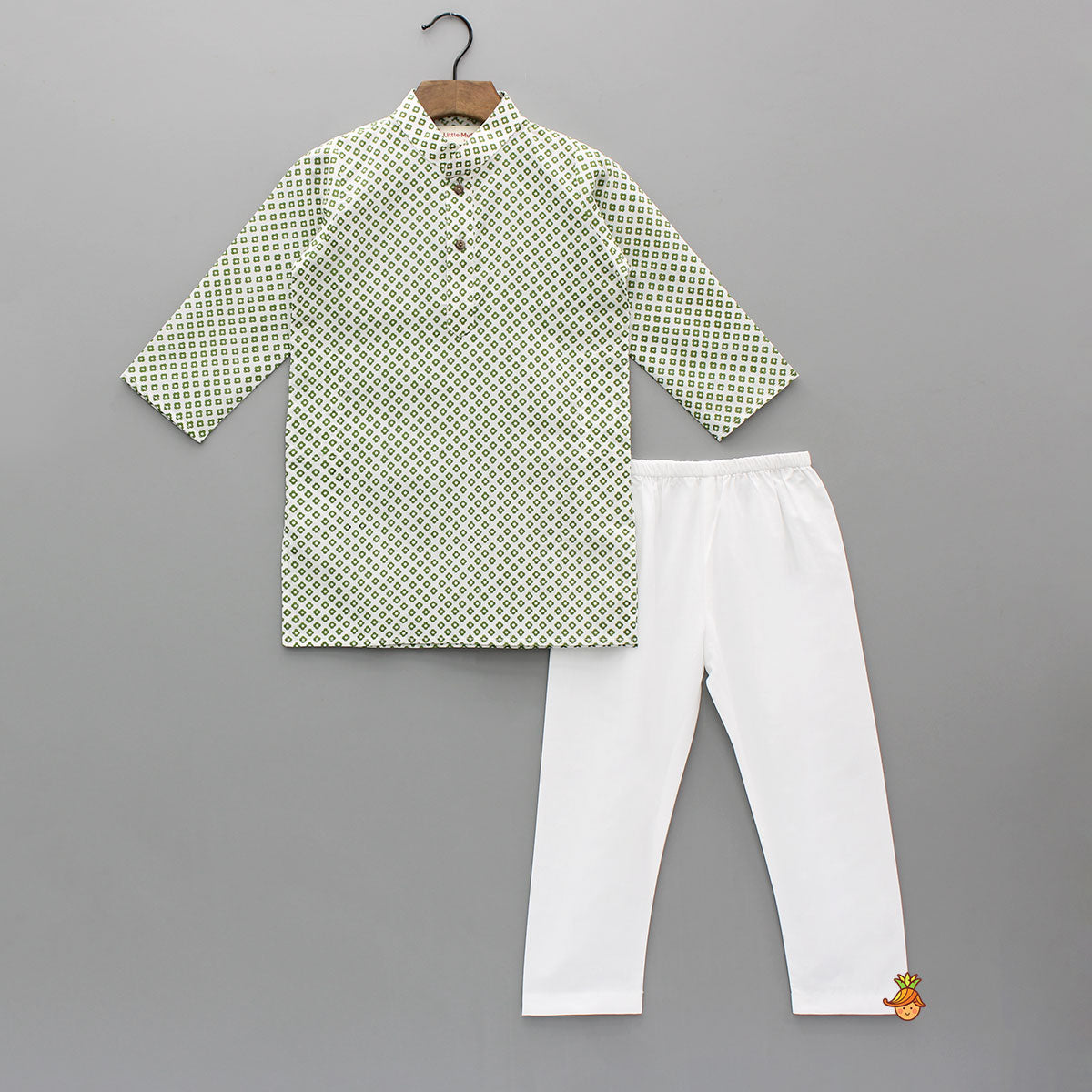 Green Tiny Flower Print Kurta And Pyjama