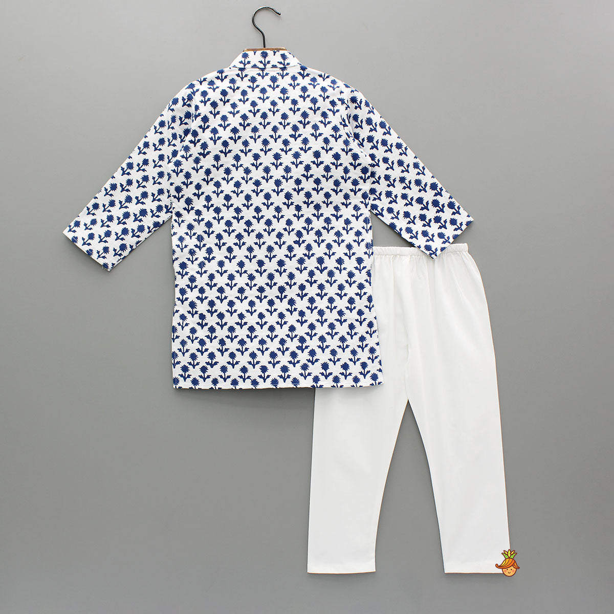 Blue Floral Printed Kurta And Pyjama