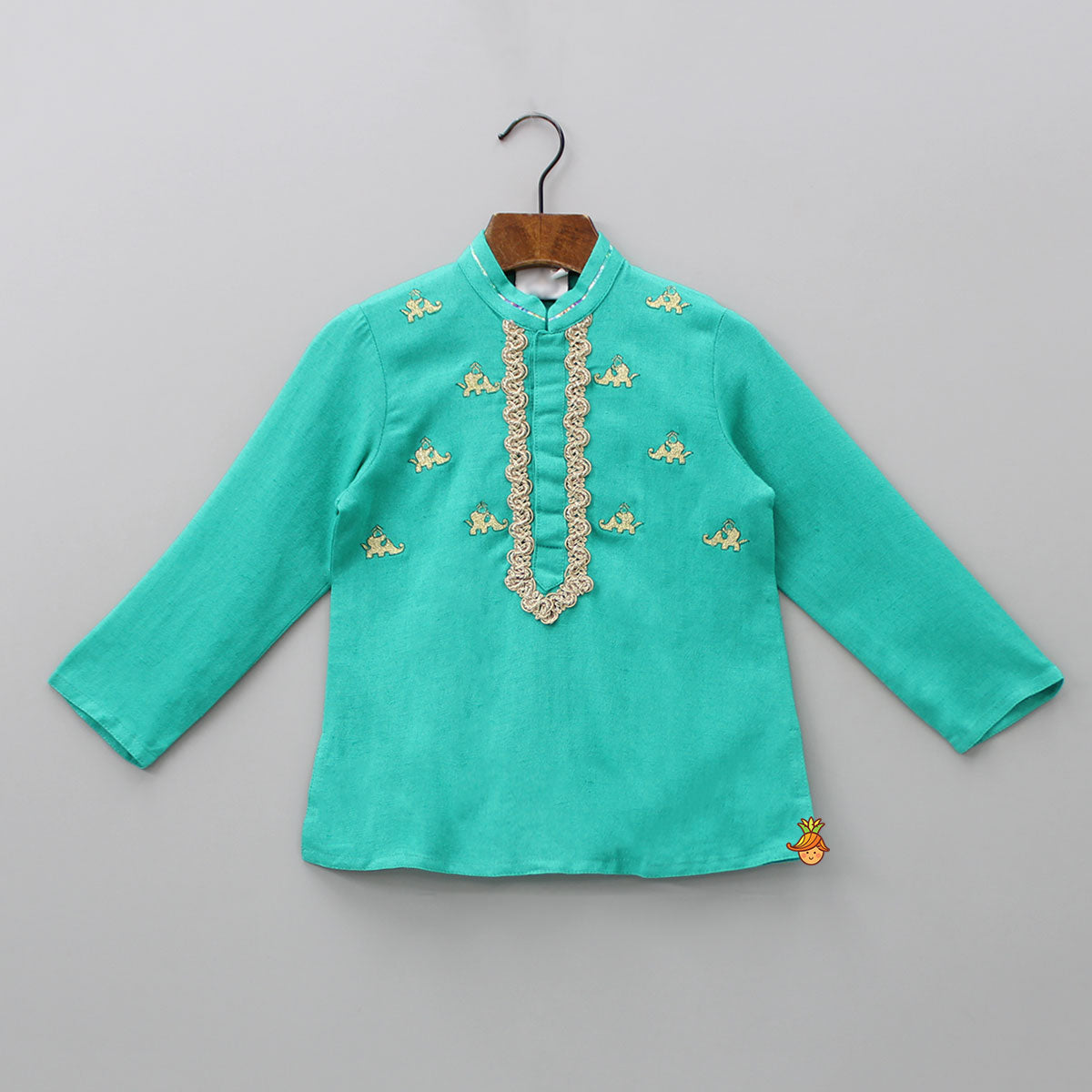 Zari Thread Embroidered Kurta With Colourful Dhoti And Mukut