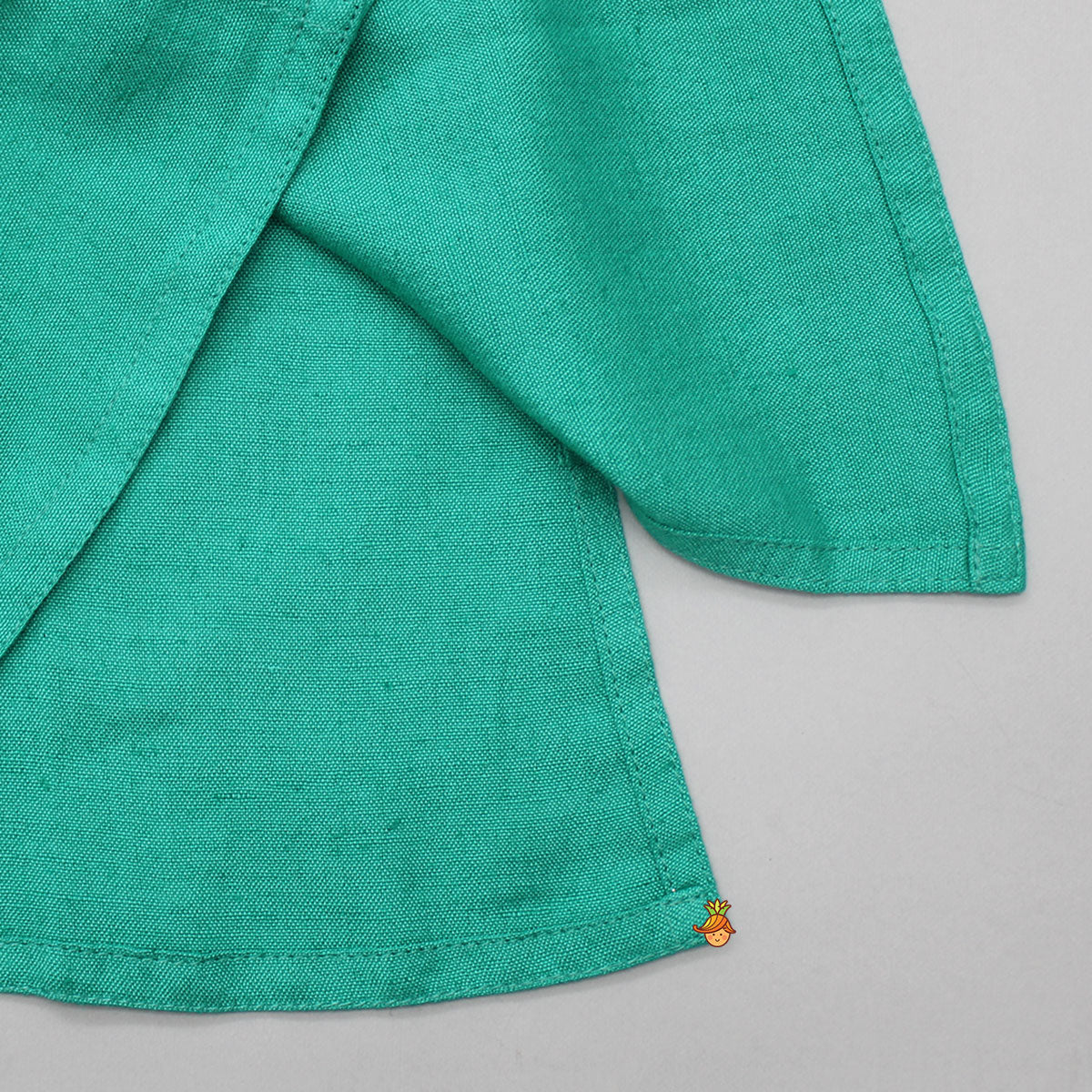 Zari Thread Embroidered Kurta With Colourful Dhoti And Mukut