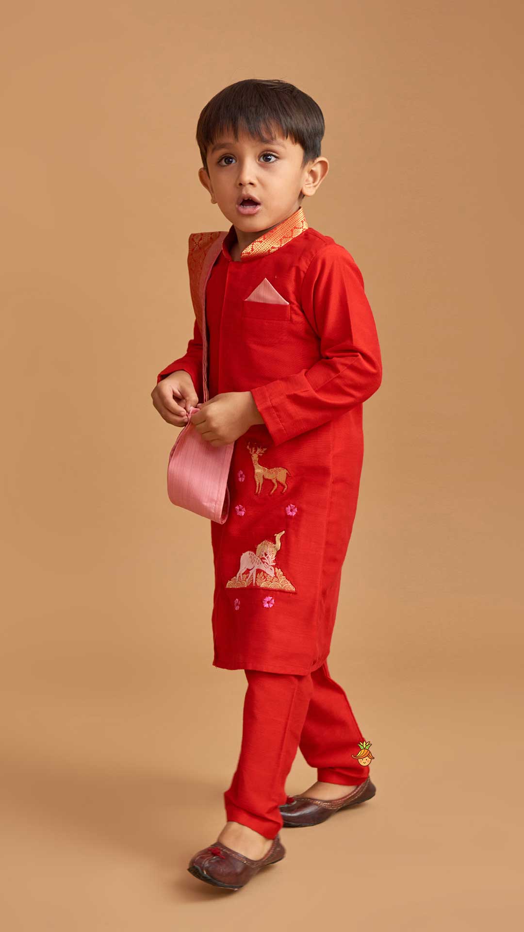Reindeer Embroidered Red Kurta And Pyjama With Shawl