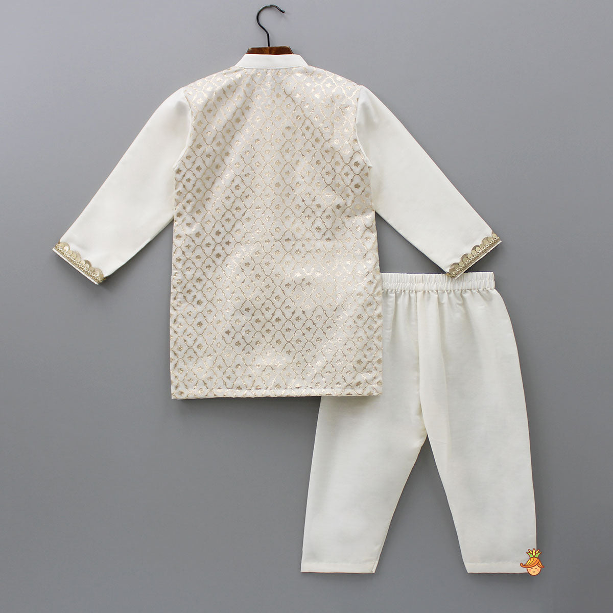 Patch Pocket Detail Chanderi Embroidered Cream Attached Flap Kurta And Pyjama