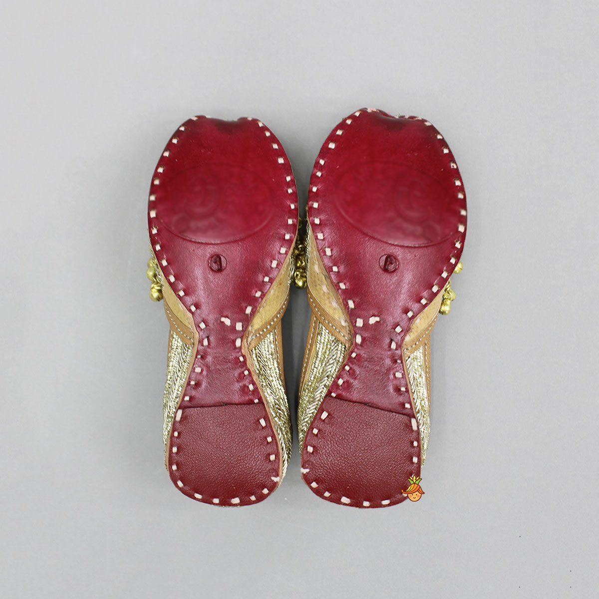 Zardozi Embroidered Bells Adorned Jutti