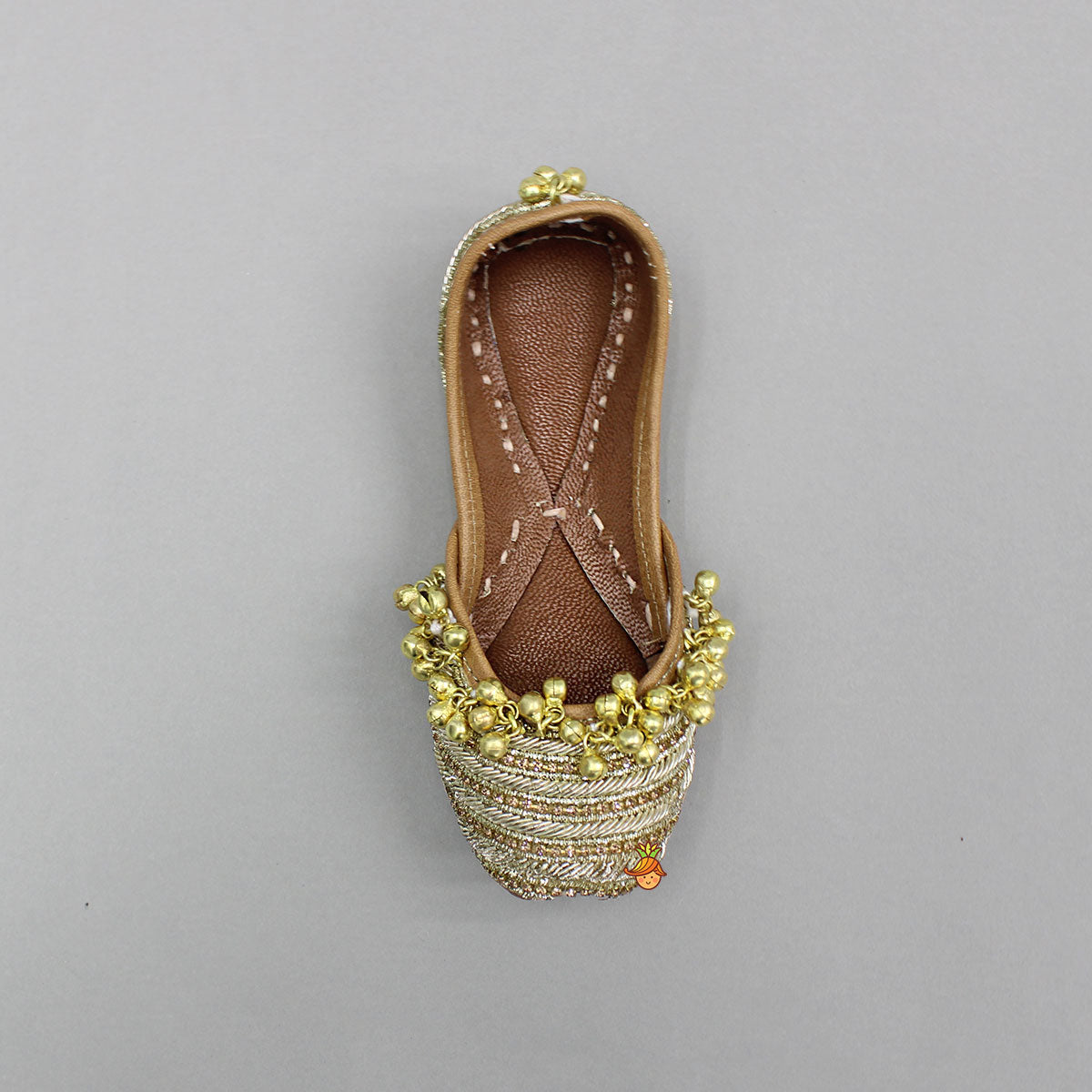 Zardozi Embroidered Bells Adorned Jutti