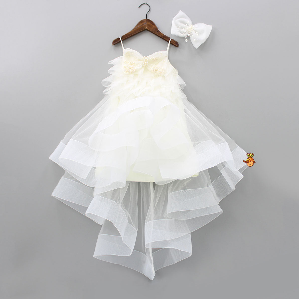 Stylish Off White Trail Dress With Bowie Pearl String Hair Clip