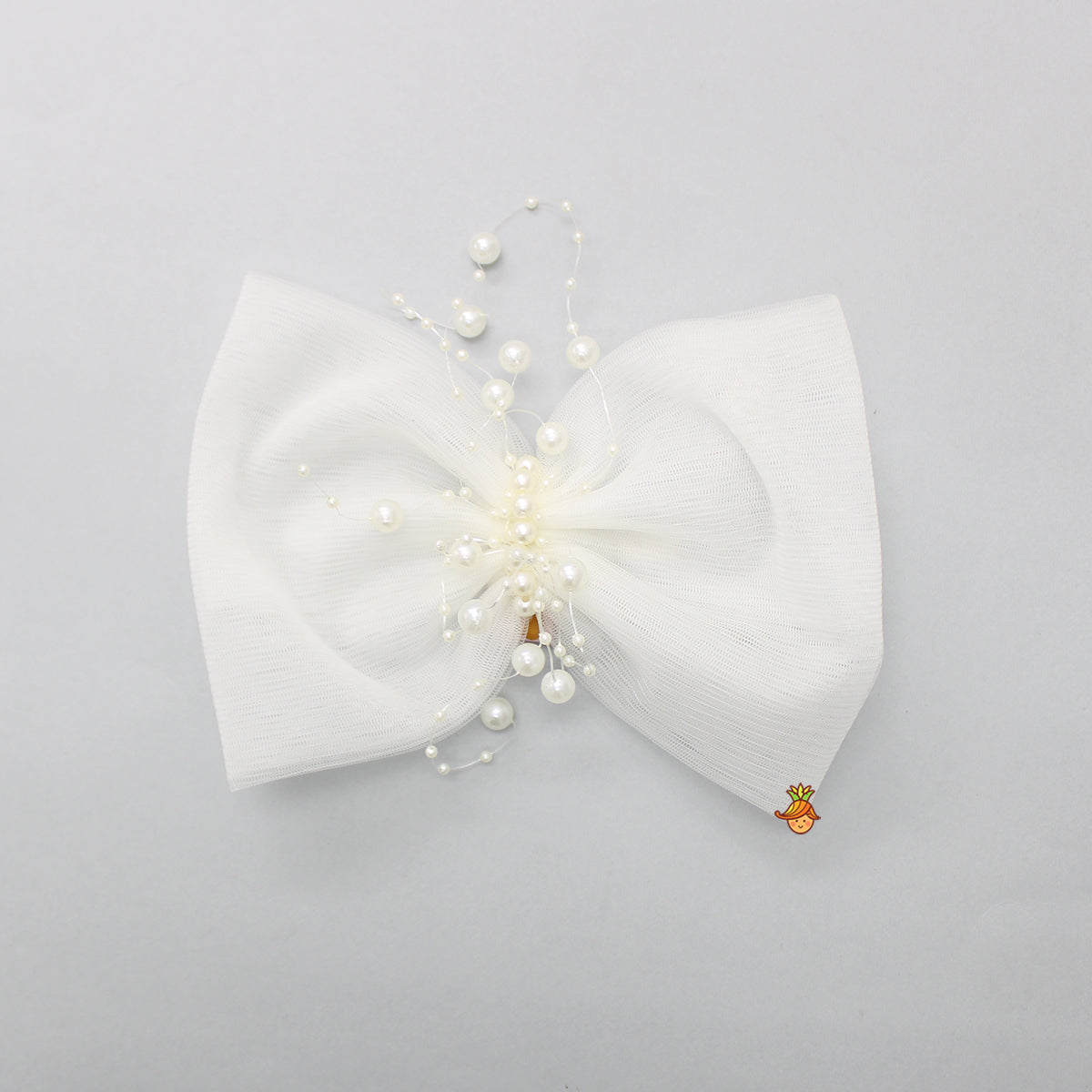 Stylish Off White Trail Dress With Bowie Pearl String Hair Clip