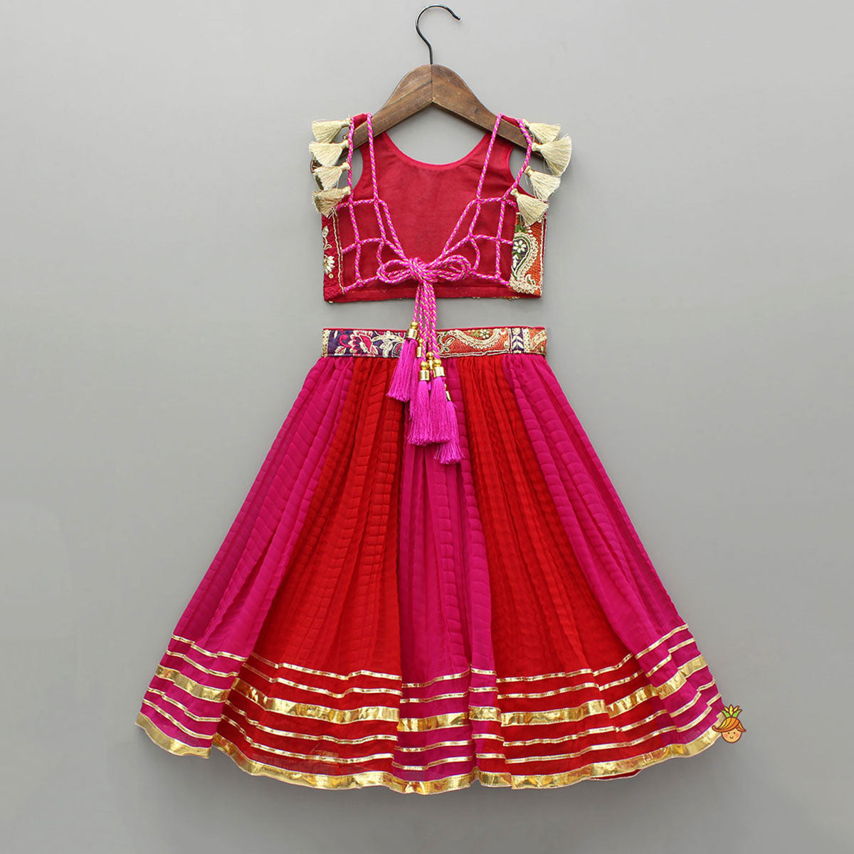 Beautiful Heavy Thread Embroidered Top With Dual Toned Lehenga And Dupatta With Hair Clip