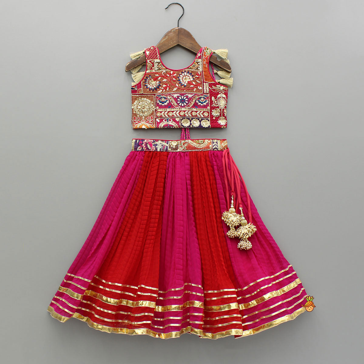 Beautiful Heavy Thread Embroidered Top With Dual Toned Lehenga And Dupatta With Hair Clip