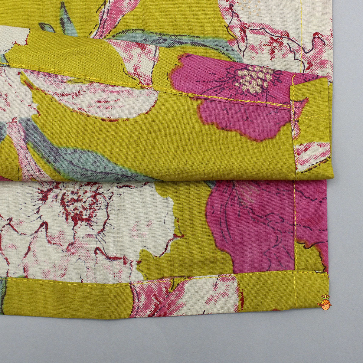 Floral Printed Stylish Hem Kurta With Pyjama