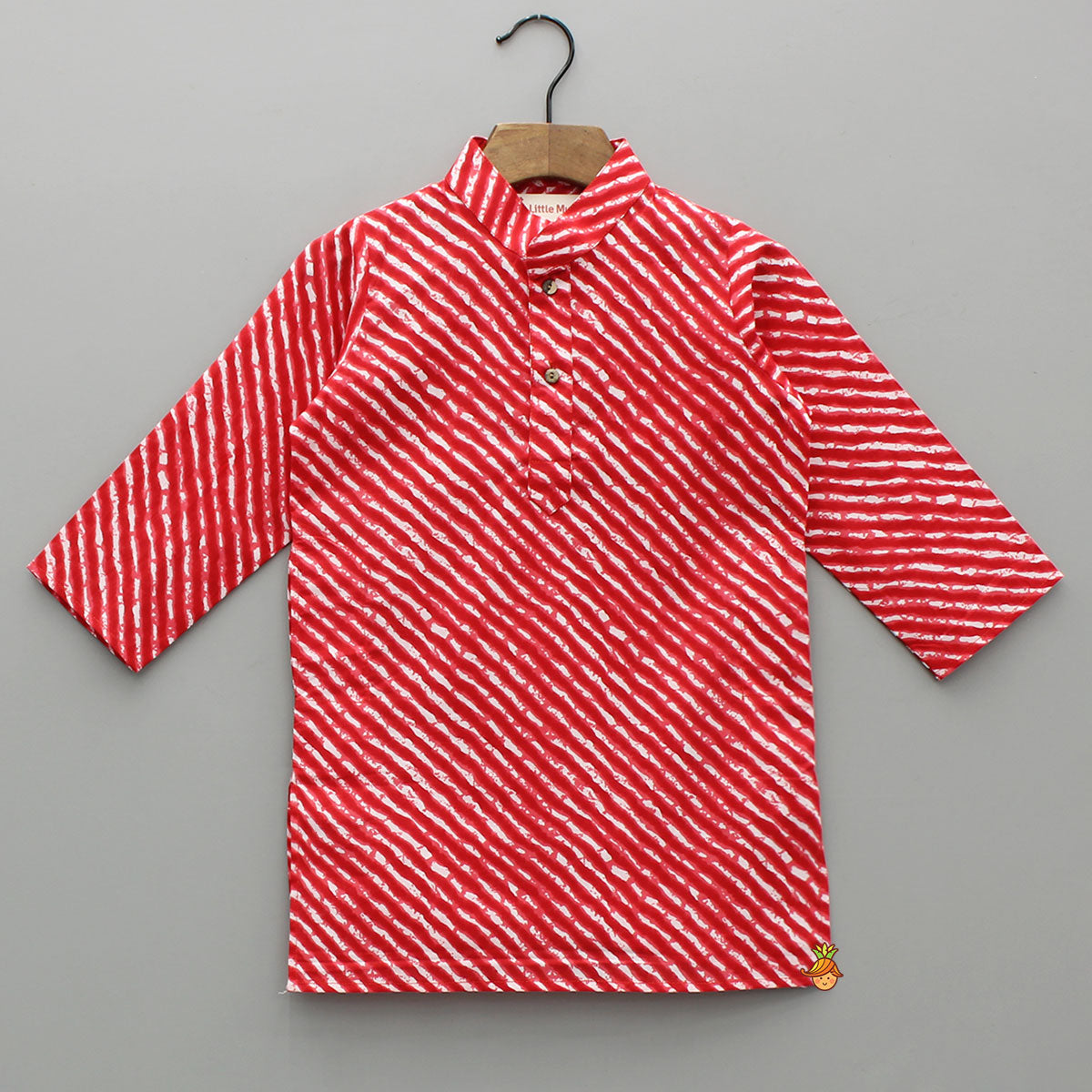 Leheriya Printed Mandarin Collar Red Kurta With White Pyjama