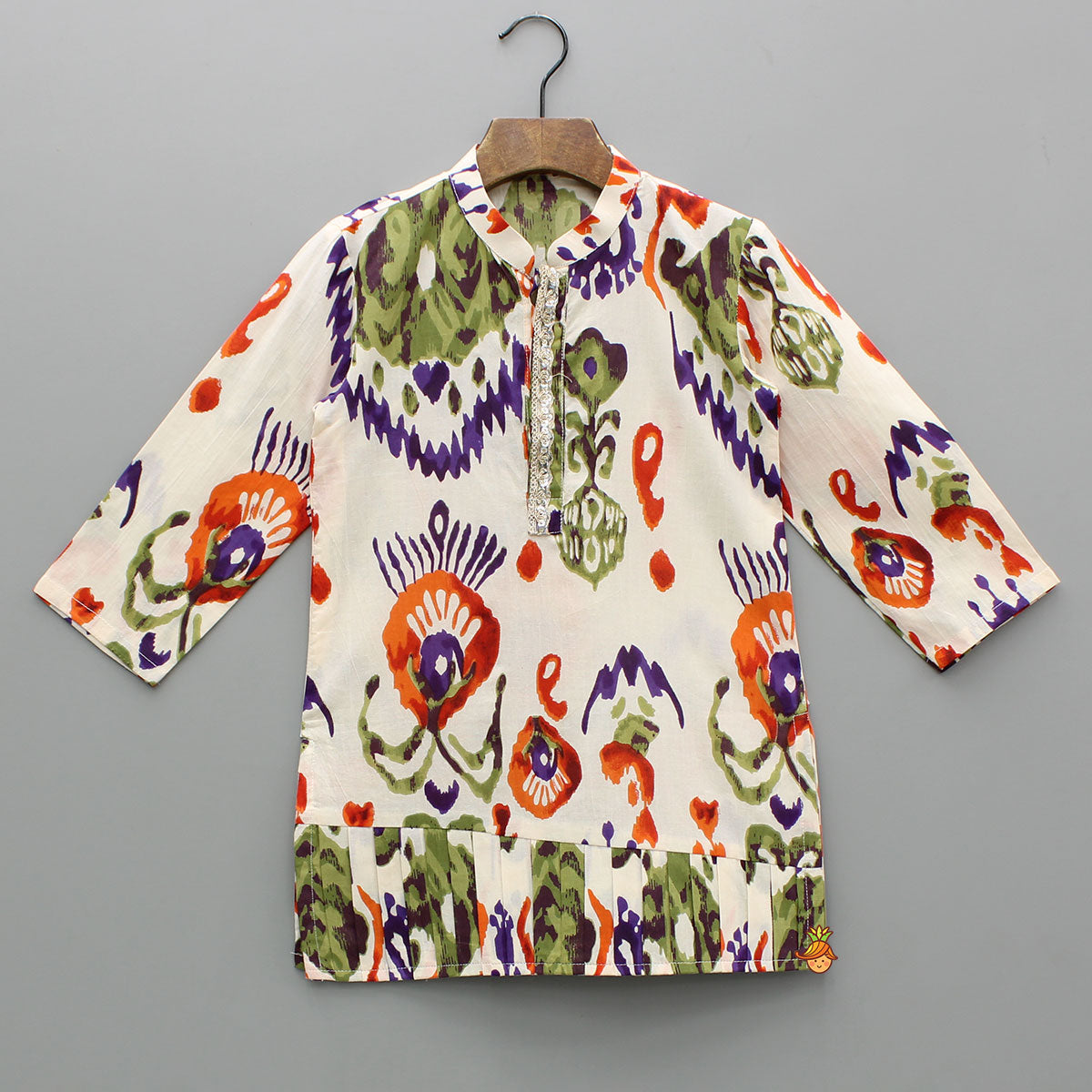 Pleated Hem Multicolour Printed Kurta And Pyjama