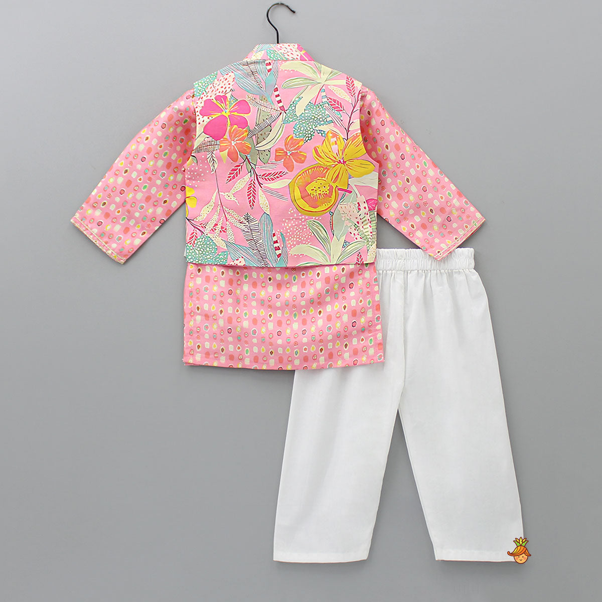 Lace Detailed Front Placket Mandarin Collar Pink Kurta With Floral Jacket And Pyjama