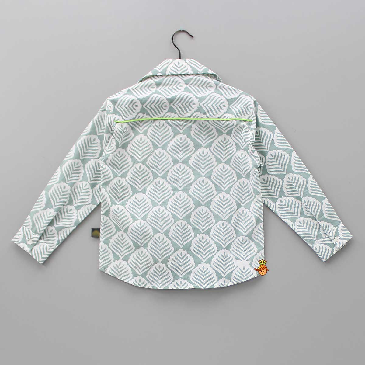 Pocket Detail Printed Collar Neck Green And White Shirt