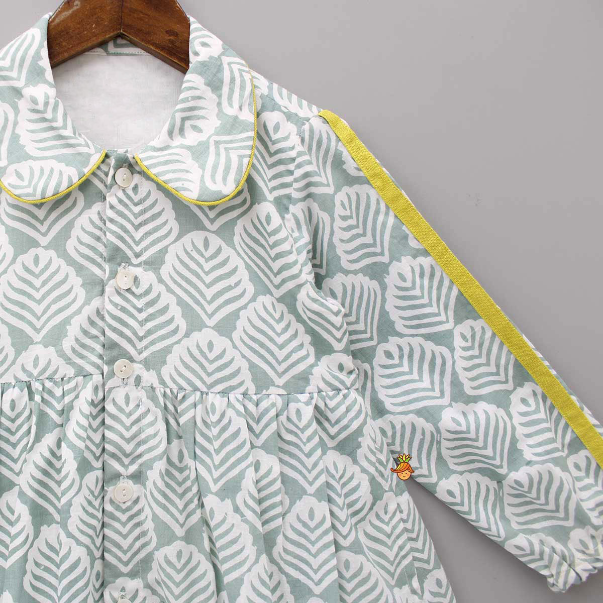Front Open Collar Neck Green And White Dress