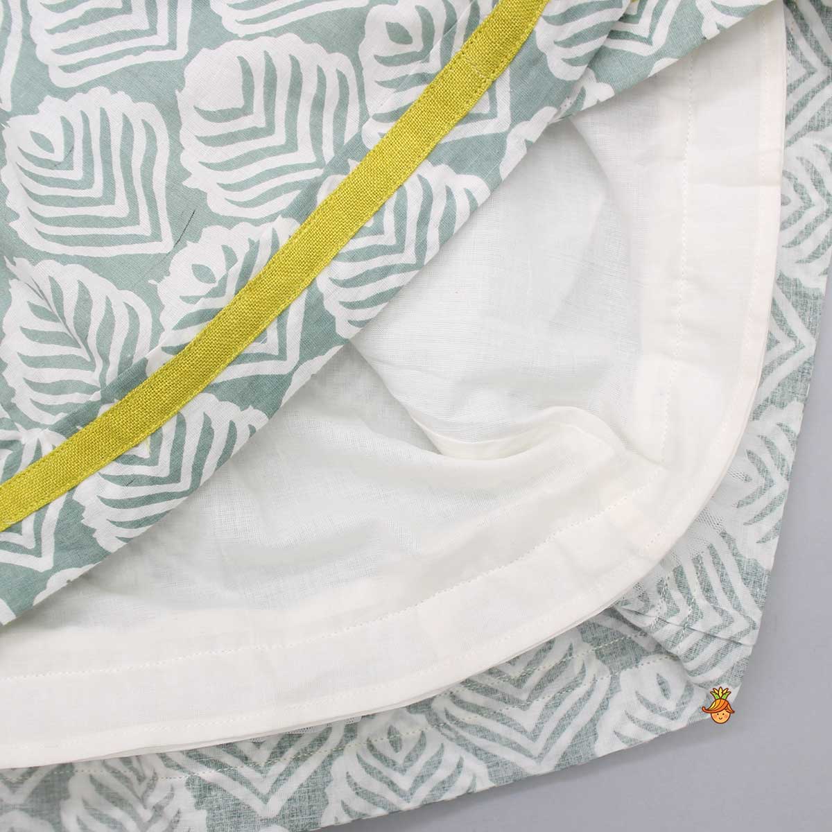 Front Open Collar Neck Green And White Dress