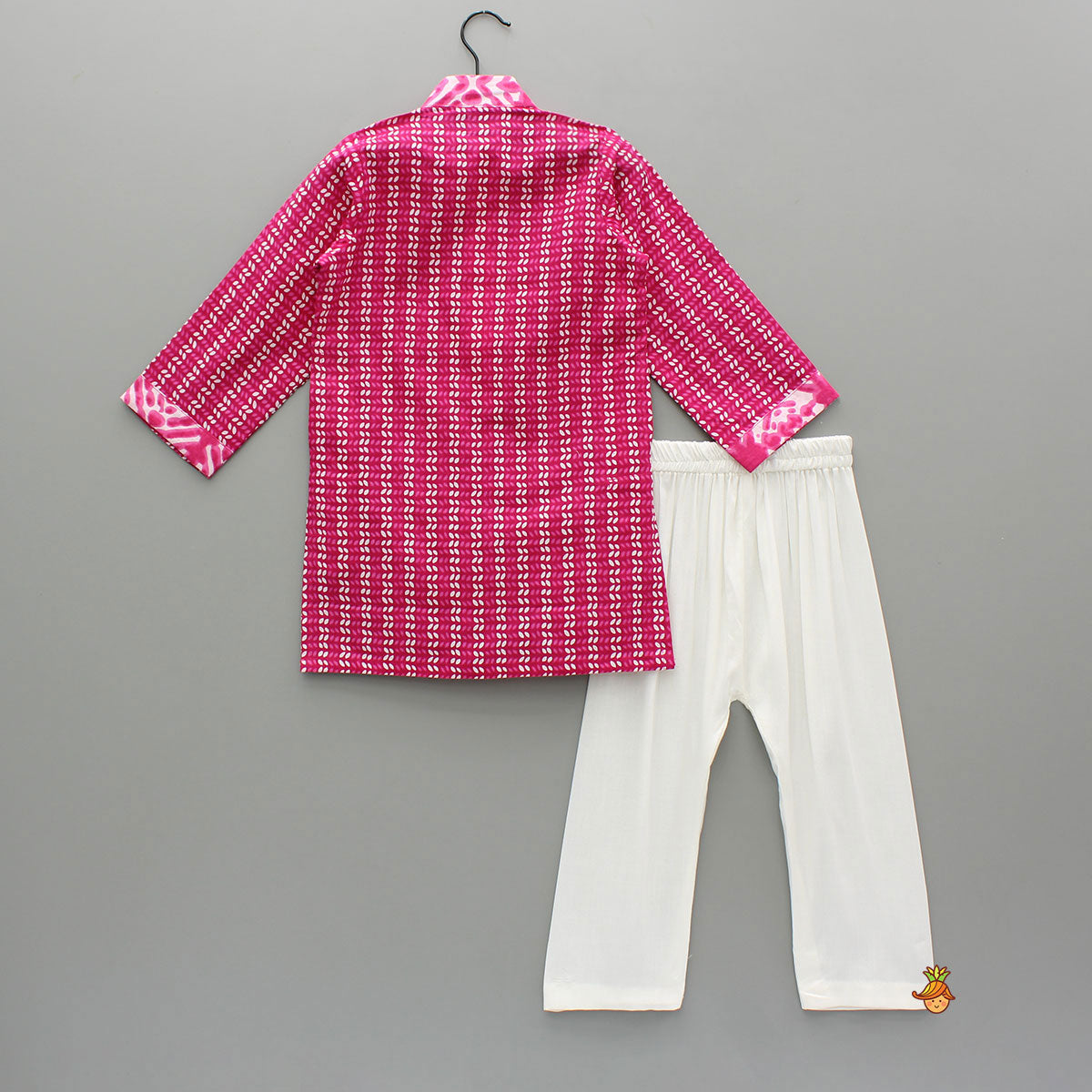 Lace Detail Front Placket Pink Printed Kurta And Pyjama