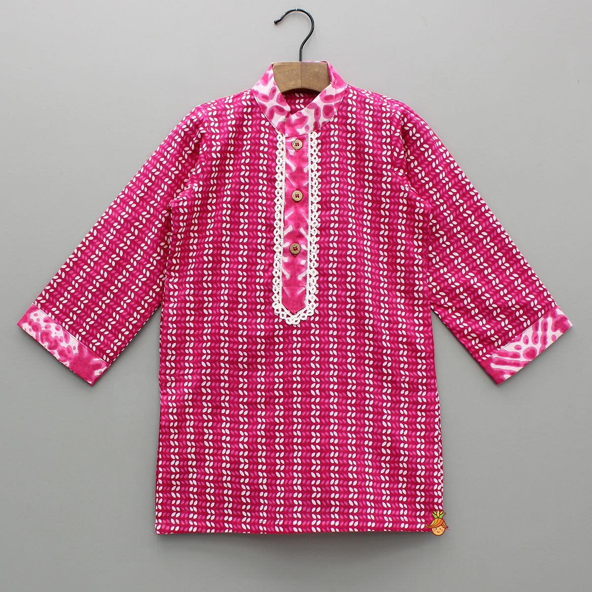 Lace Detail Front Placket Pink Printed Kurta And Pyjama
