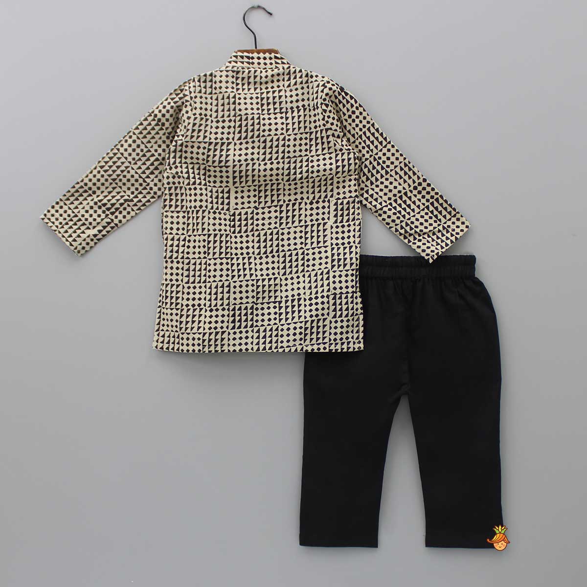 Contrasting Pin Tuck Detail Yoke Kurta And Black Pyjama