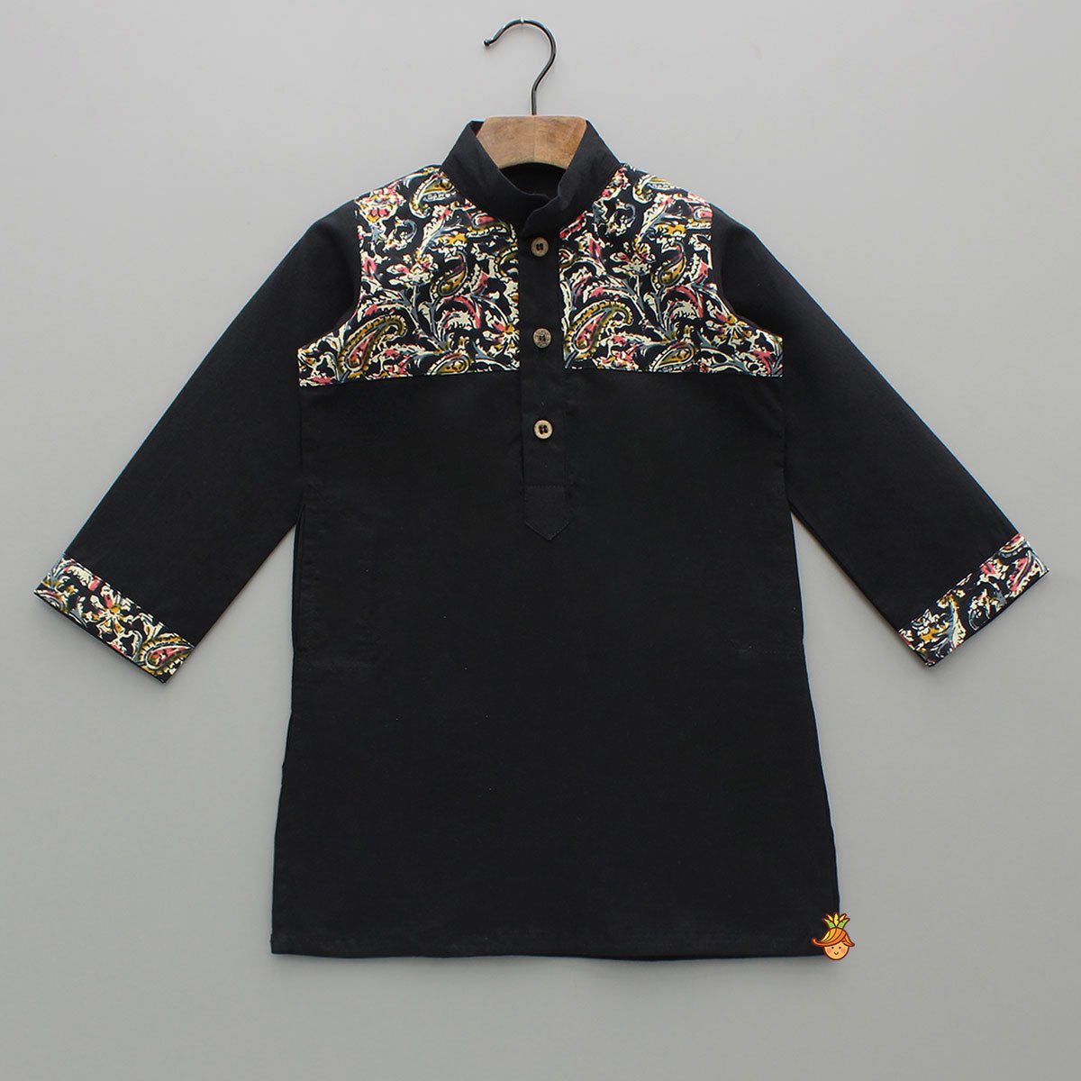 Printed Yoke Black Kurta And Pyjama
