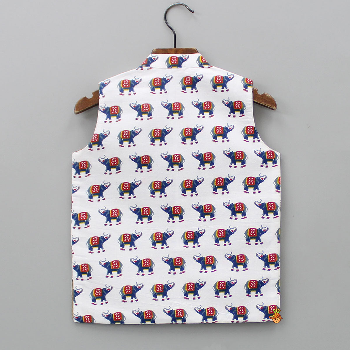 Contrasting Buttons Adorned Printed Multicolour Ethnic Jacket