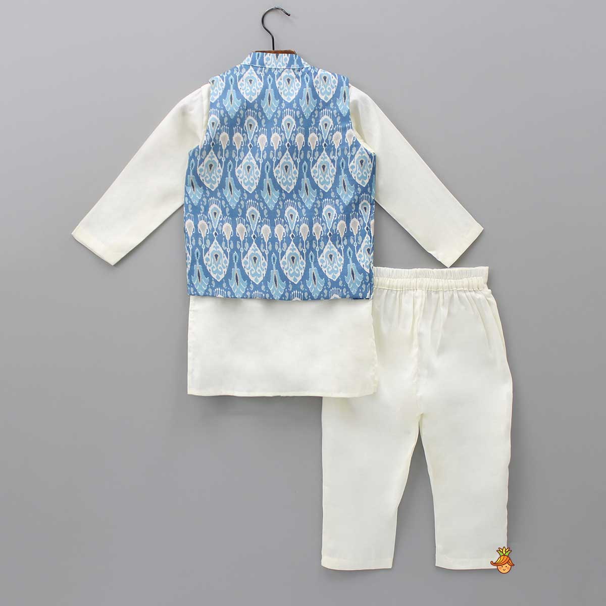 Off White Kurta With Stylish Hem Jacket And Pyjama