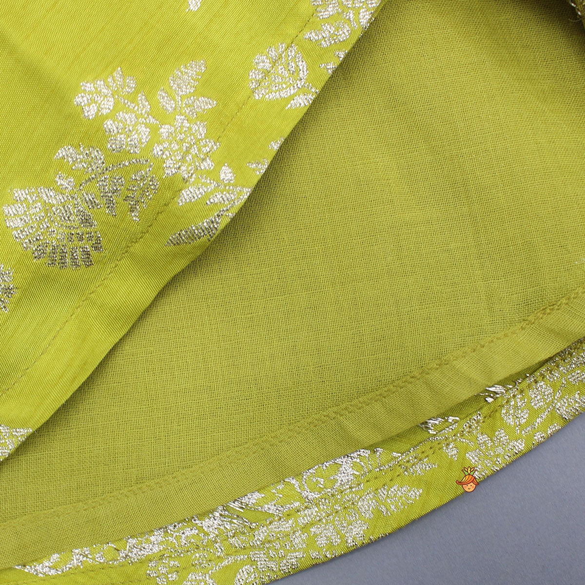 Notched Collar Green Top And Dhoti