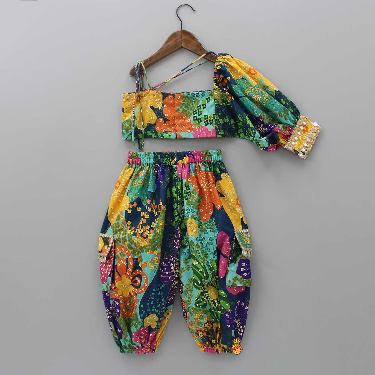 One Shoulder Multicolour Top And Ballon Pant