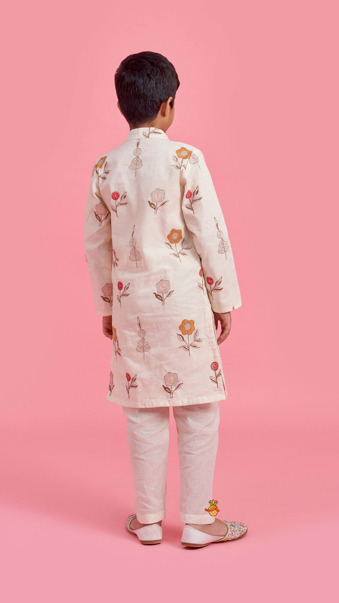 Floral Embroidered Kurta With Pyjama