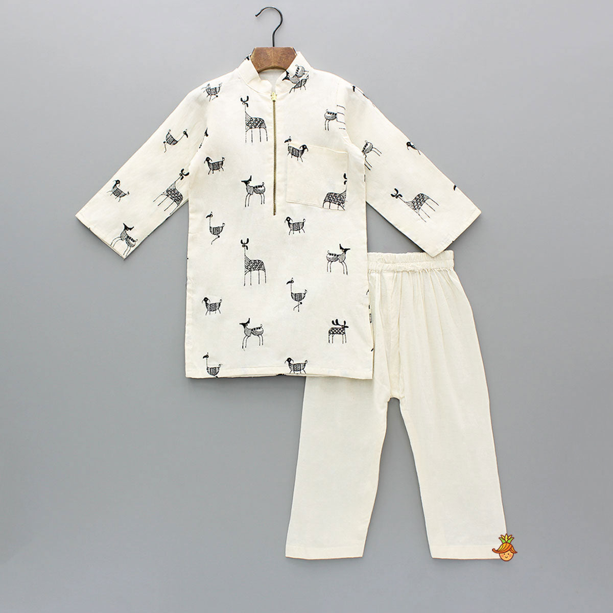 Animal Embroidered Kurta With Pyjama