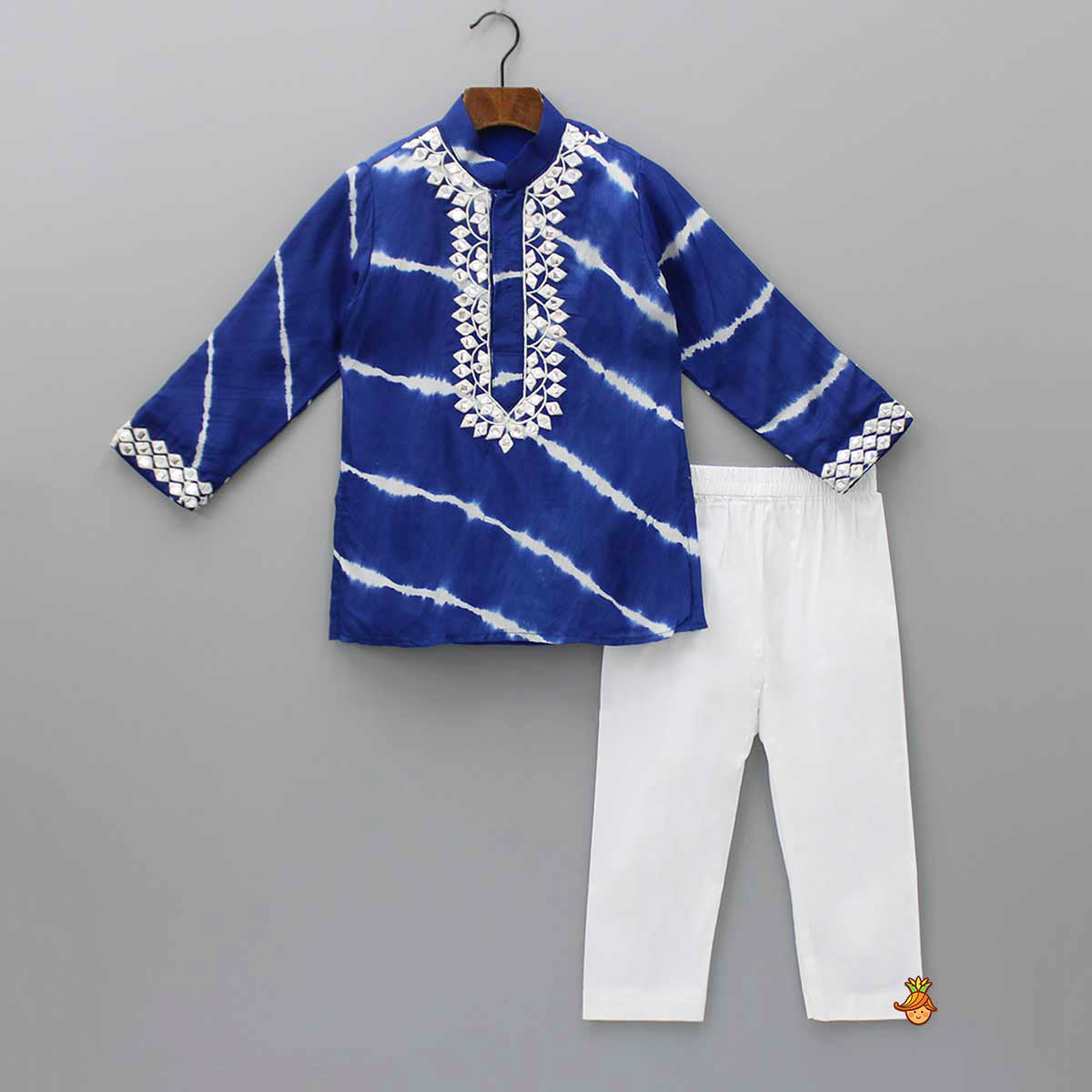 Blue Lehariya Striped Kurta With White Pyjama