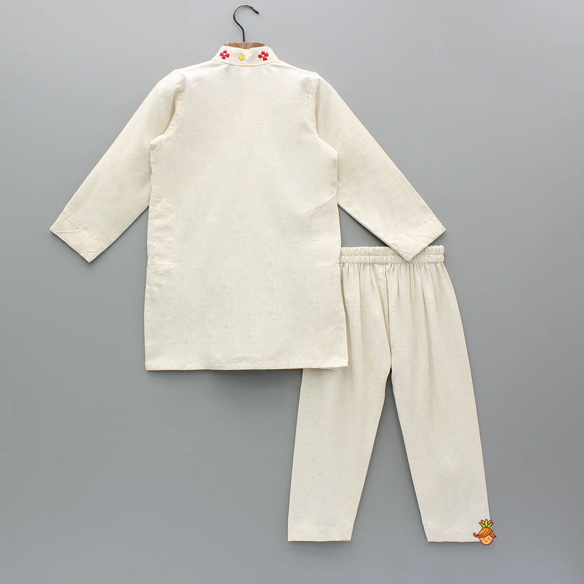 Off White Pintuck Embroidered Kurta With Pyjama