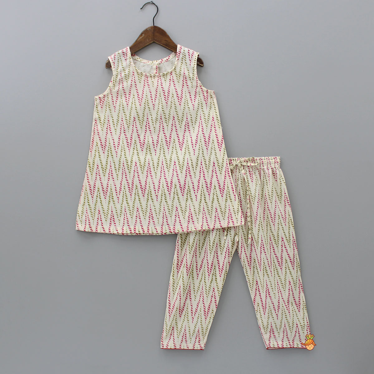 Off White Printed Top With Front Tie-Up Knot Jacket And Pant