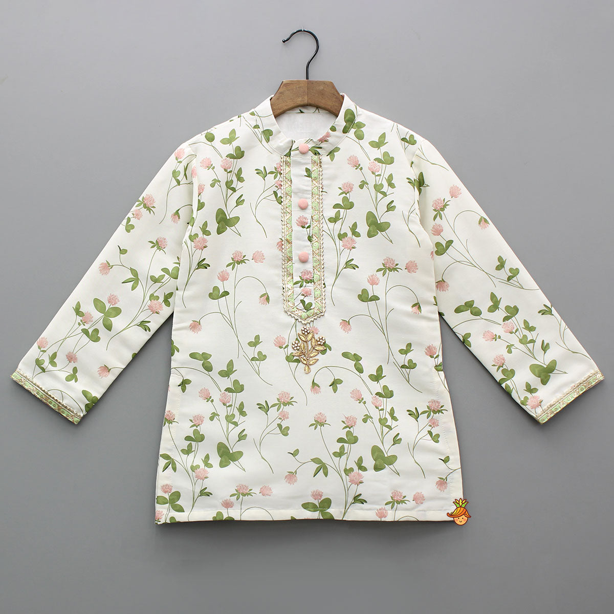 Floral Printed Kurta With Off White Pyjama