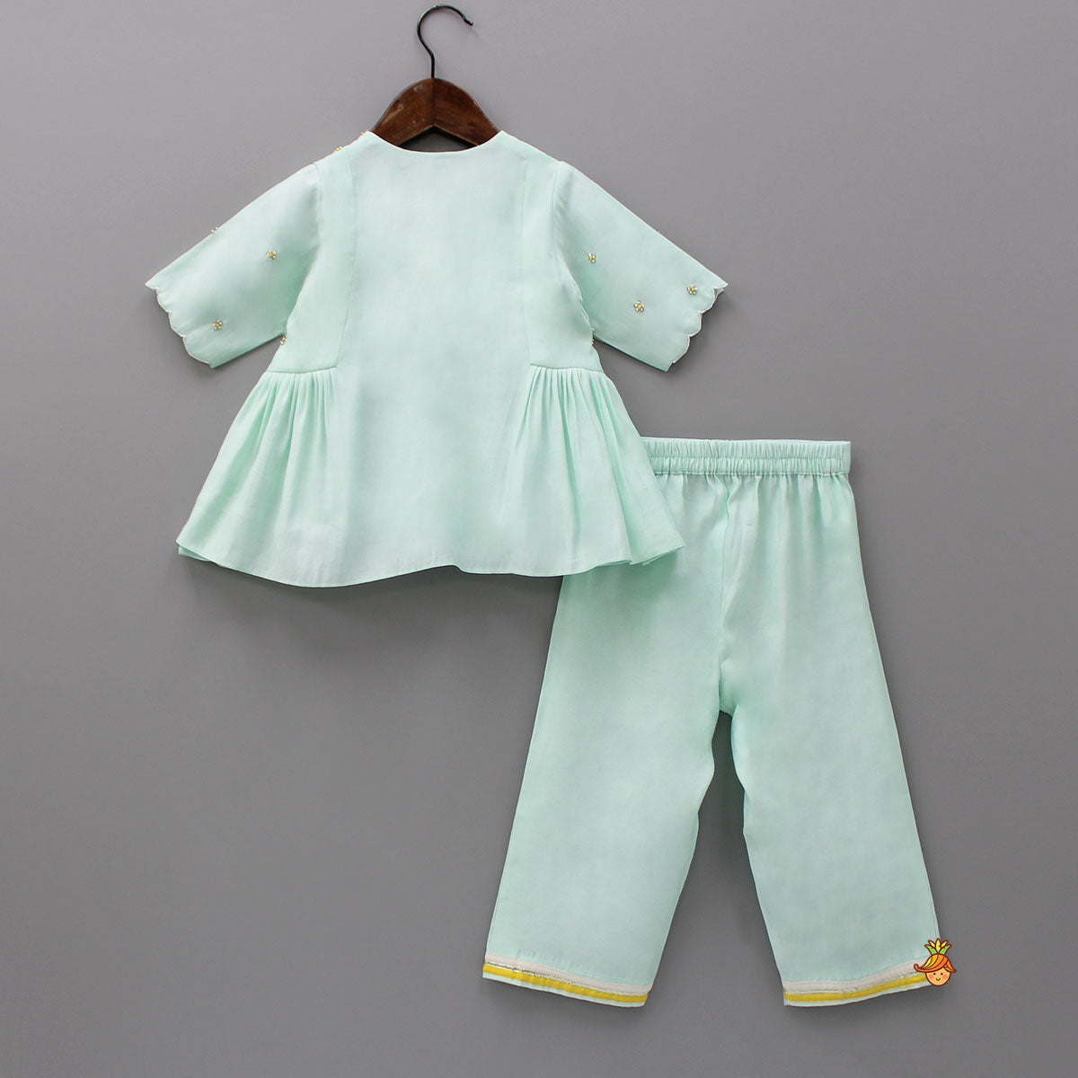 Diya Embroidered Green Kurti And Pant