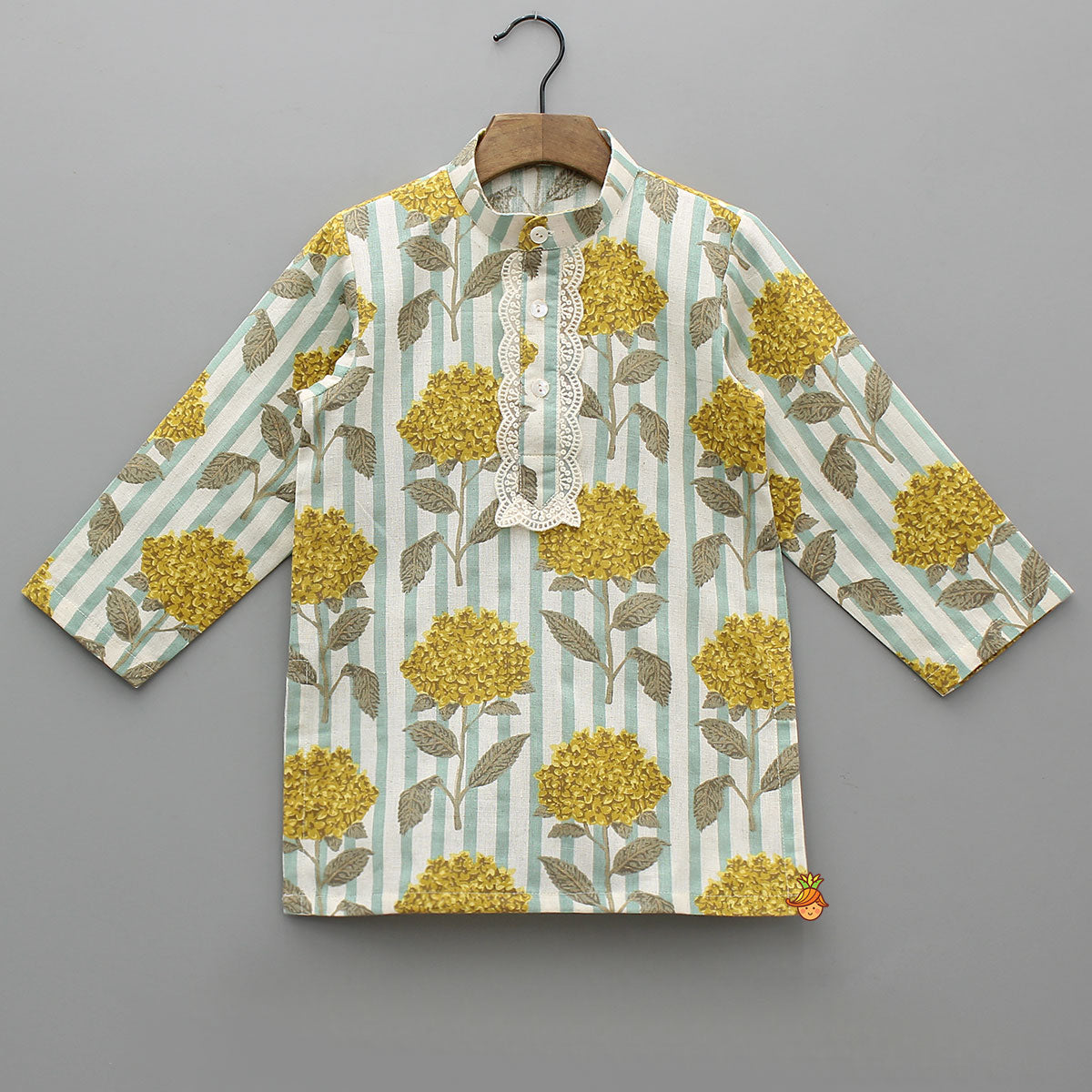 Floral Printed Kurta With Pyjama
