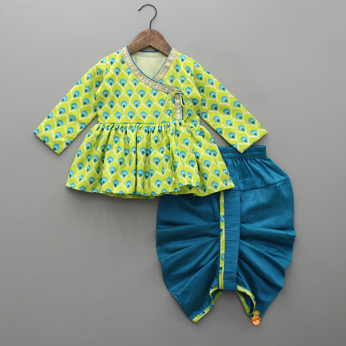 Printed Angarkha Style Green Kurta And Dhoti With Mukut