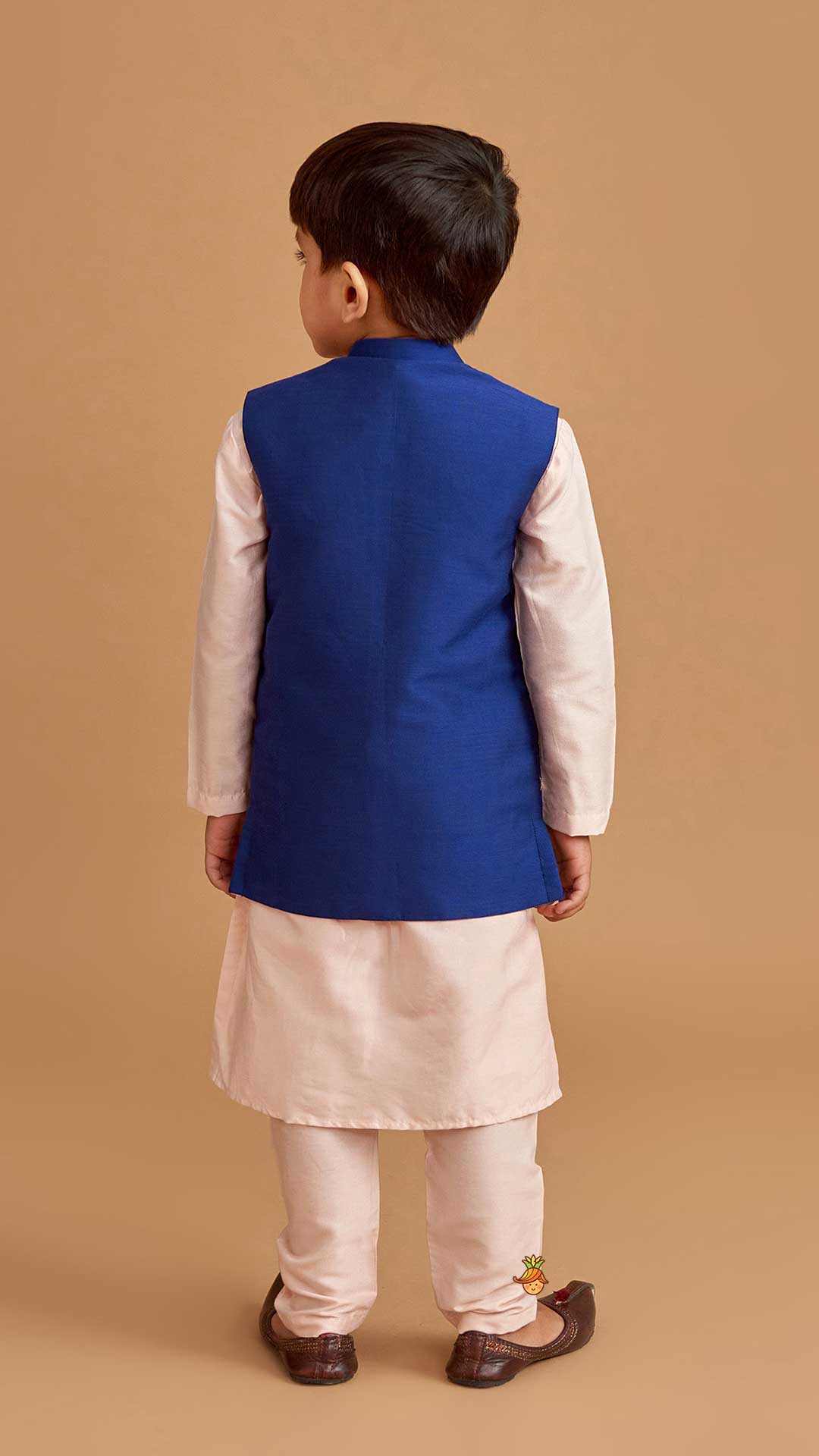 Kurta And Floral Thread Embroidered Jacket With Pyjama