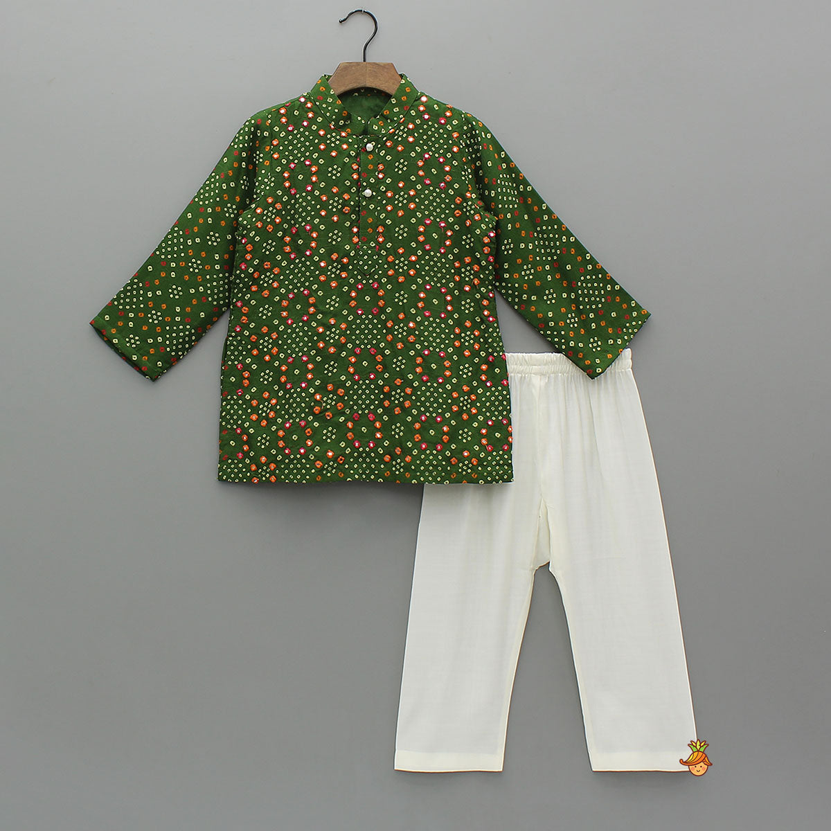 Bandhani Printed Green Kurta And Pyjama