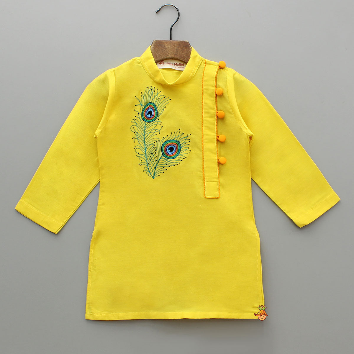 Yellow Embroidered Kurta And Dhoti With Mukut