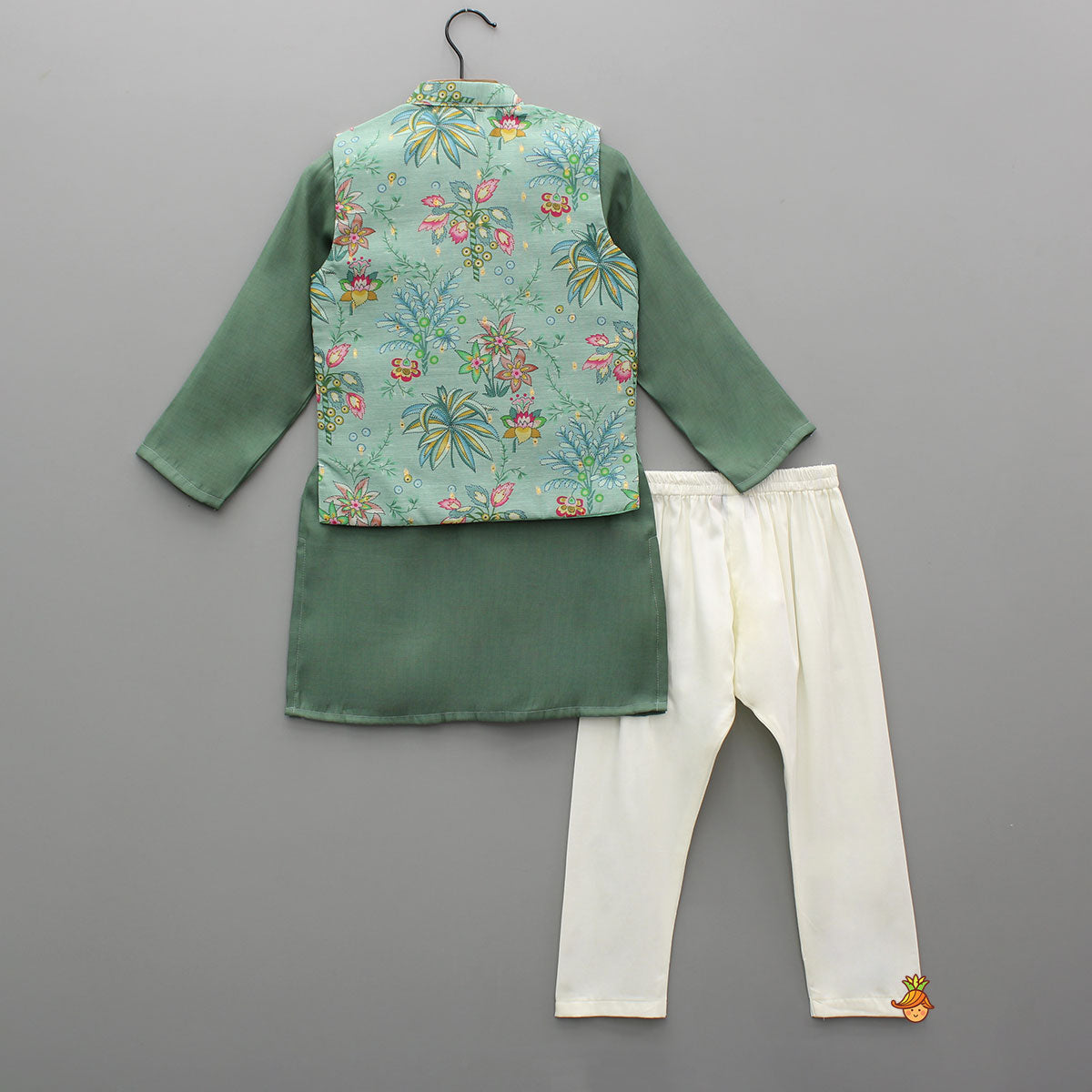 Green Kurta With Printed Jacket And Pyjama