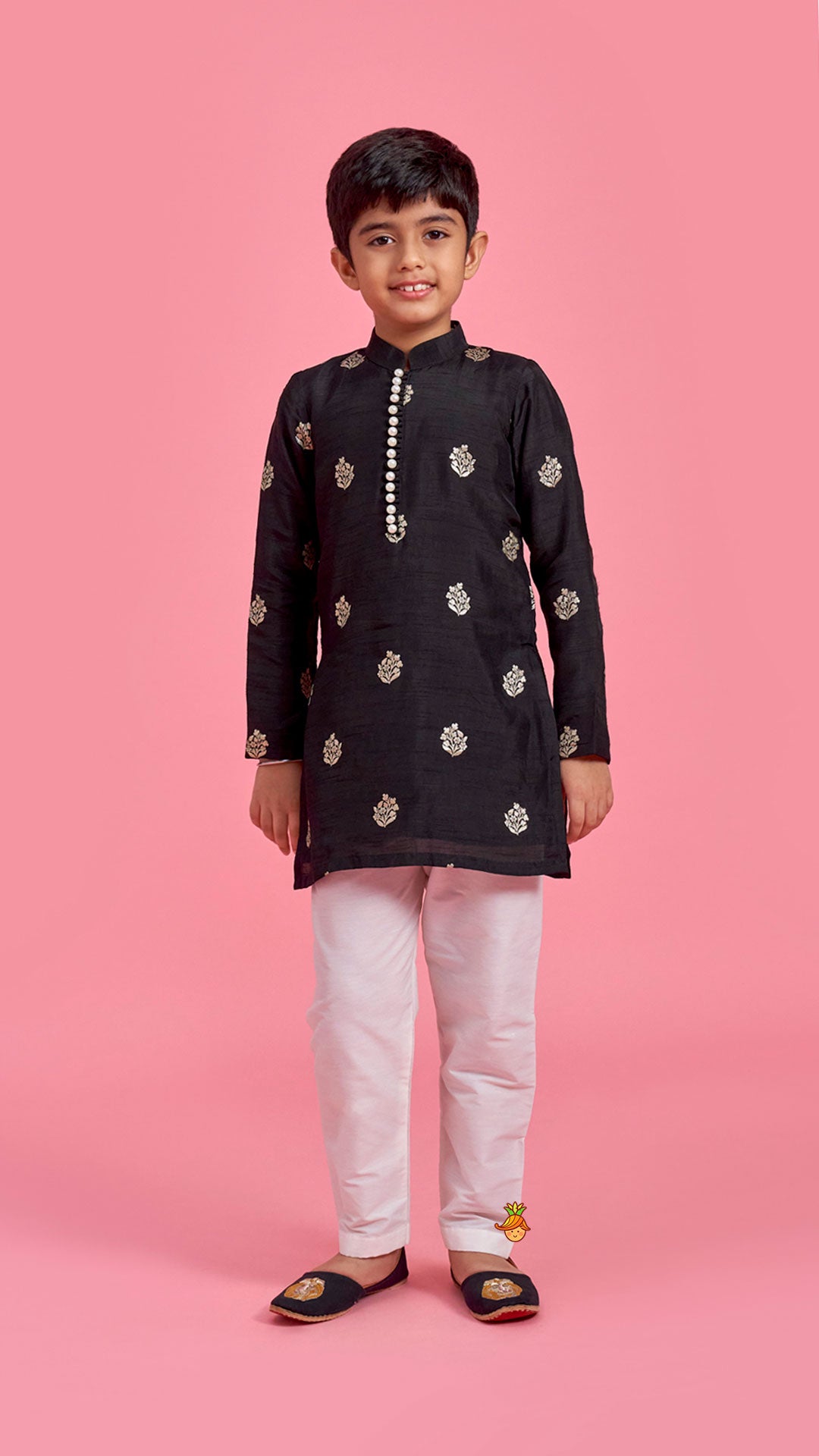 Black Embroidered Kurta With Pyjama