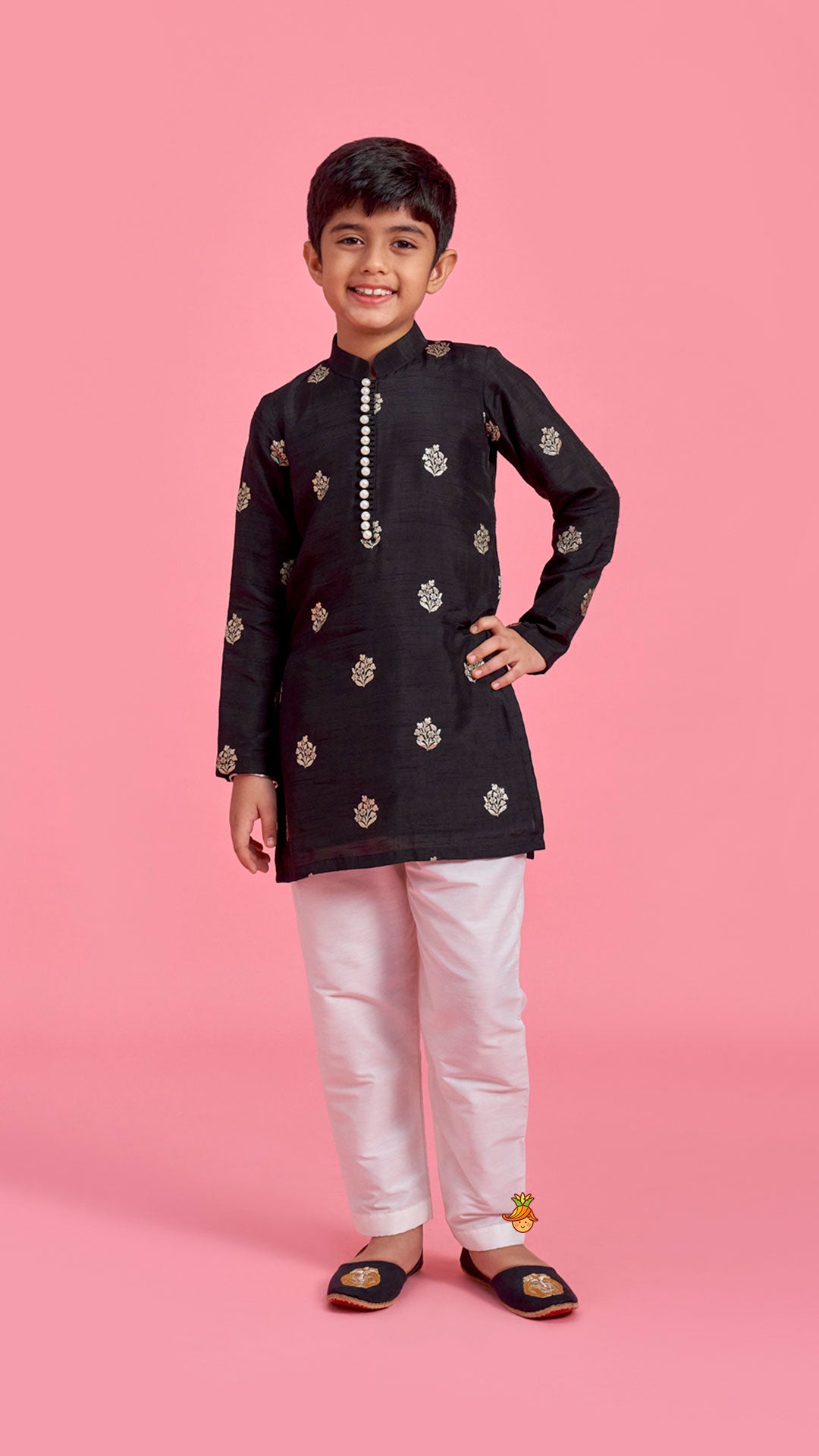 Black Embroidered Kurta With Pyjama