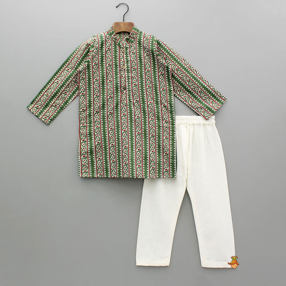 Printed Green Kurta And Jacket With Pyjama