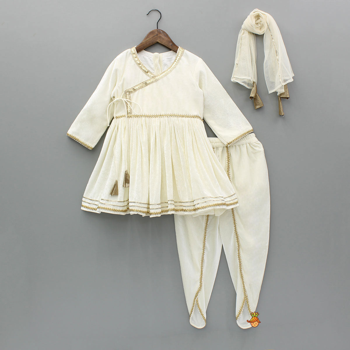 Off White Velvet Lace Detailed Kurti And Tulip Dhoti With Net Dupatta
