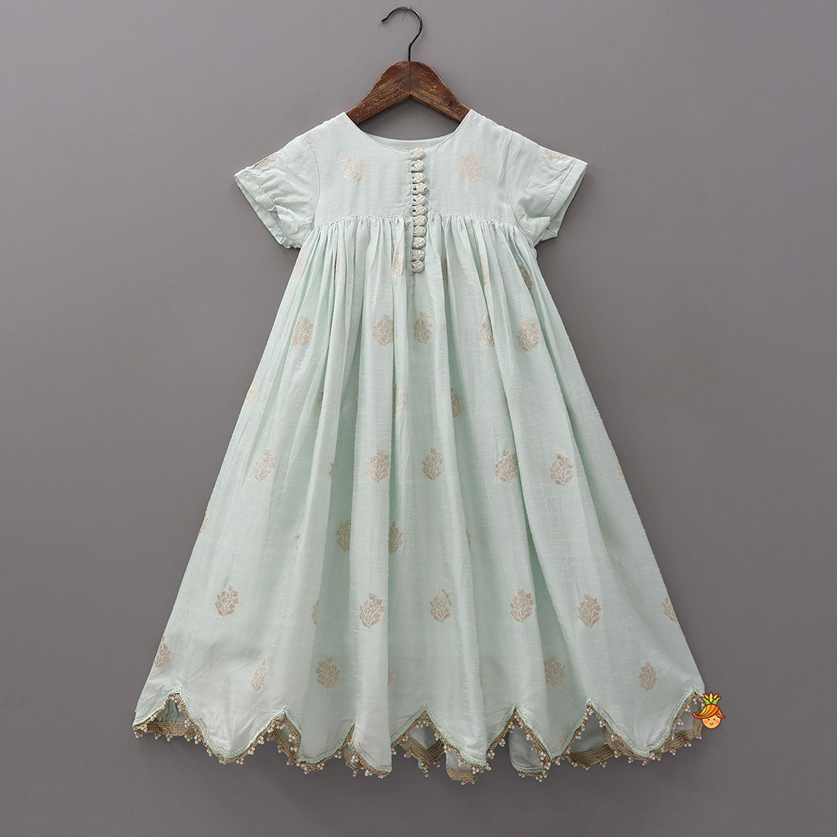 Elegant Kurti With Scalloped Hem
