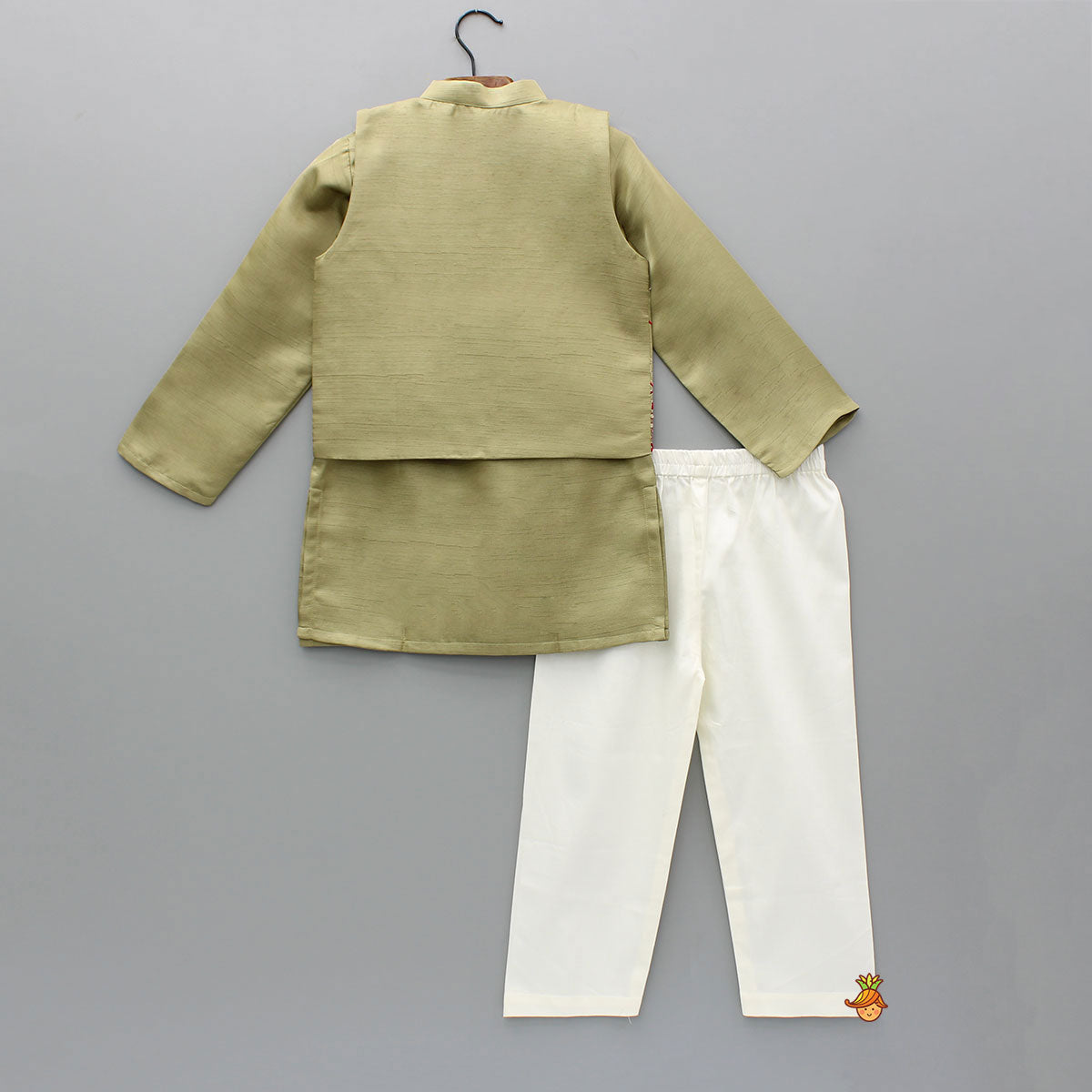 Green Kurta And Embroidered Jacket With Pyjama