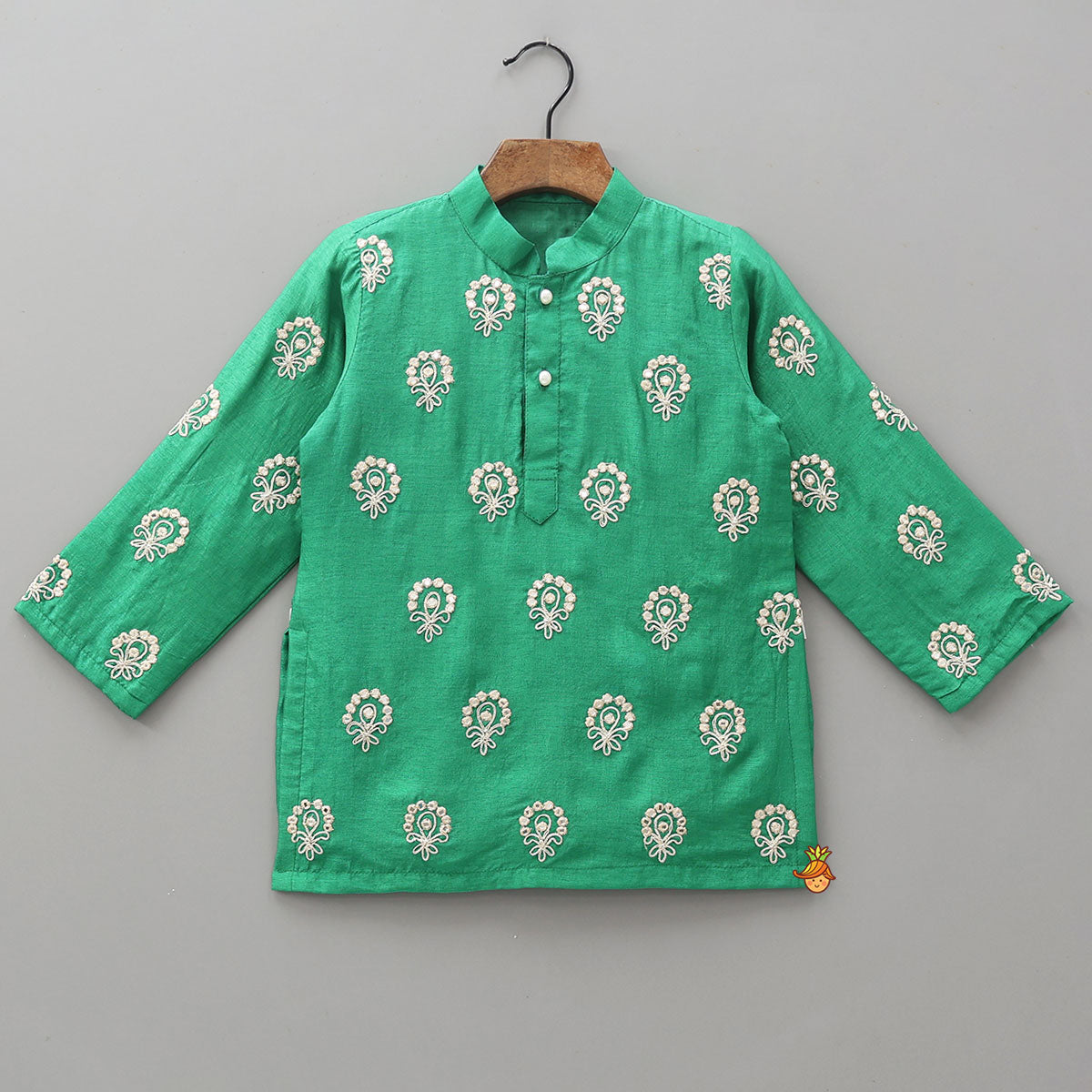 Embroidered Front-Placket Ethnic Kurta And Pyjama