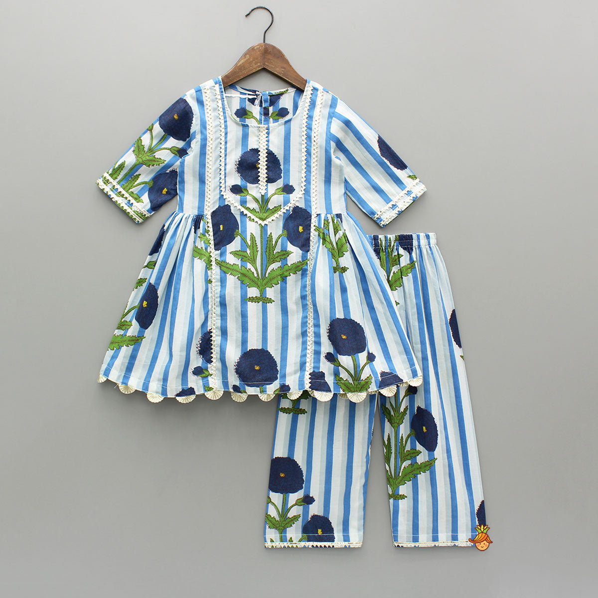 Blue Printed Gota Lace Detailed Kurti And Pant