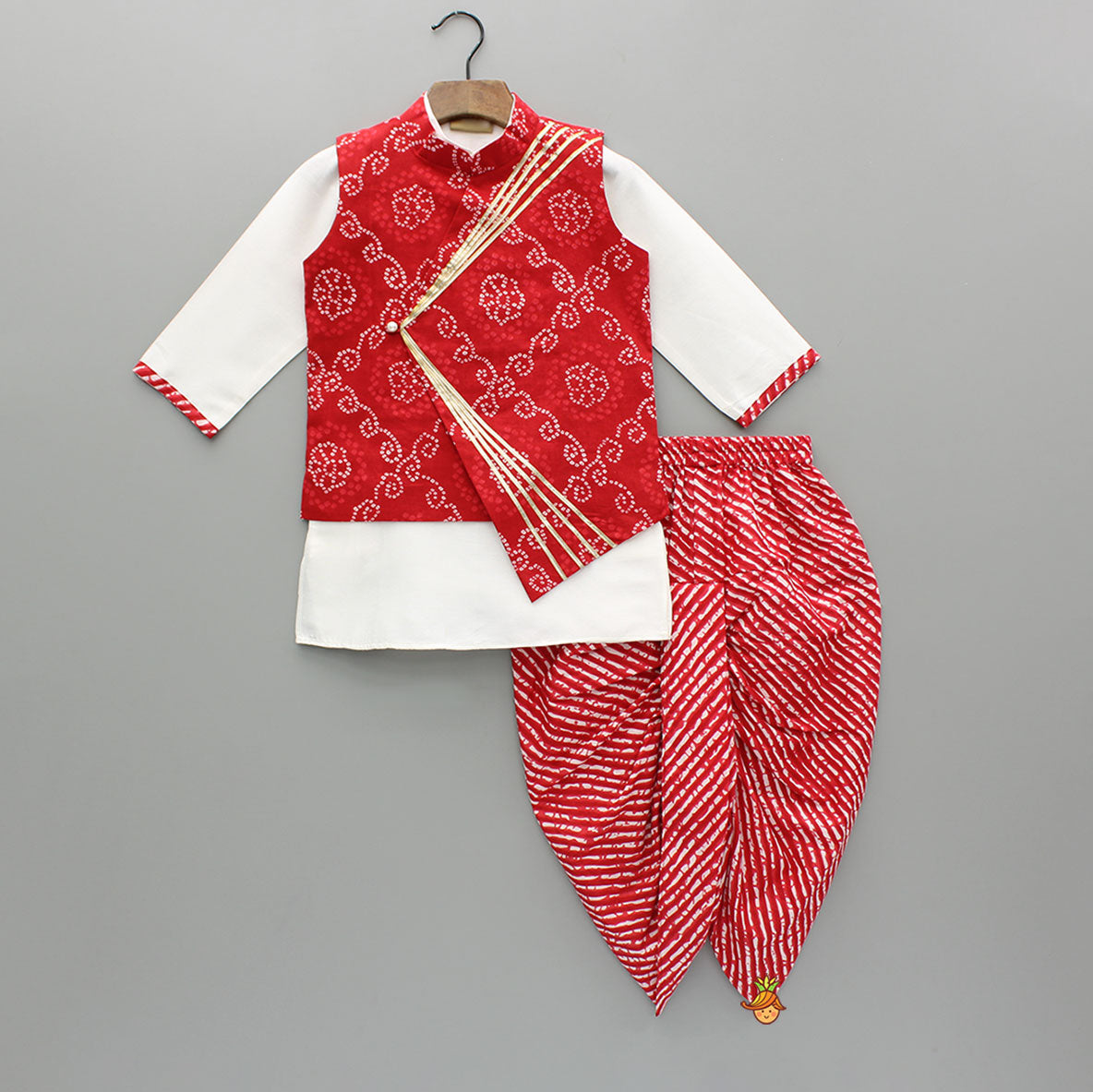 Bandhani Printed Kurta With Red Jacket And Leheriya Dhoti